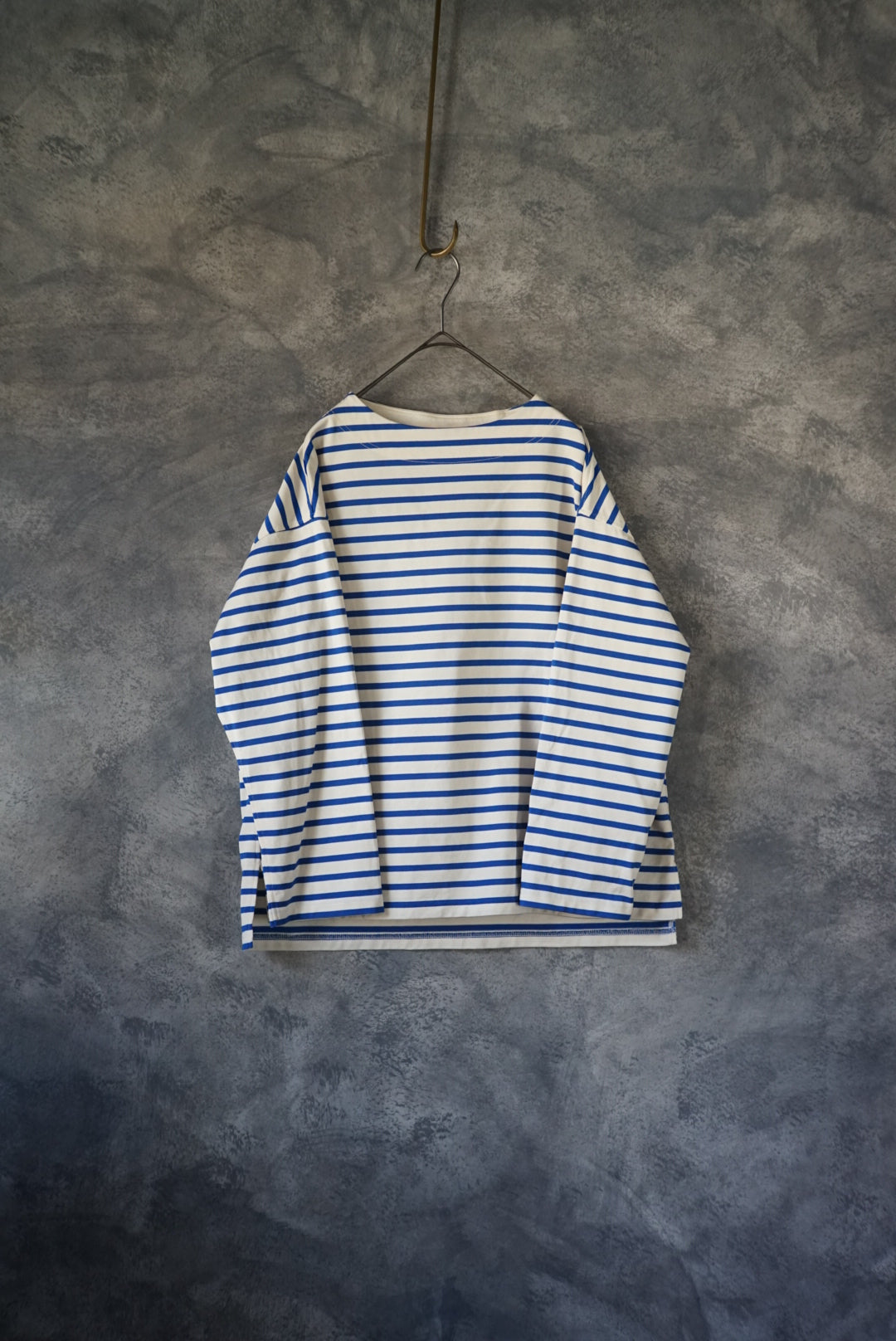 モックネックボーダーロングTシャツ