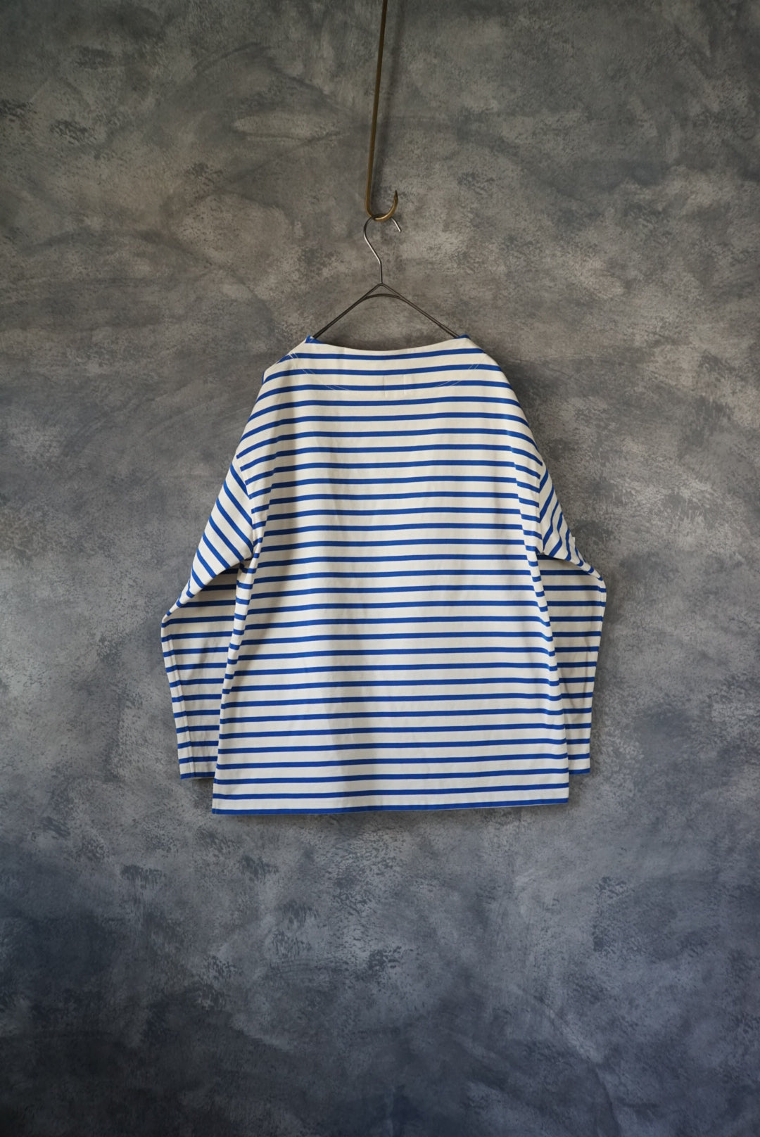 モックネックボーダーロングTシャツ