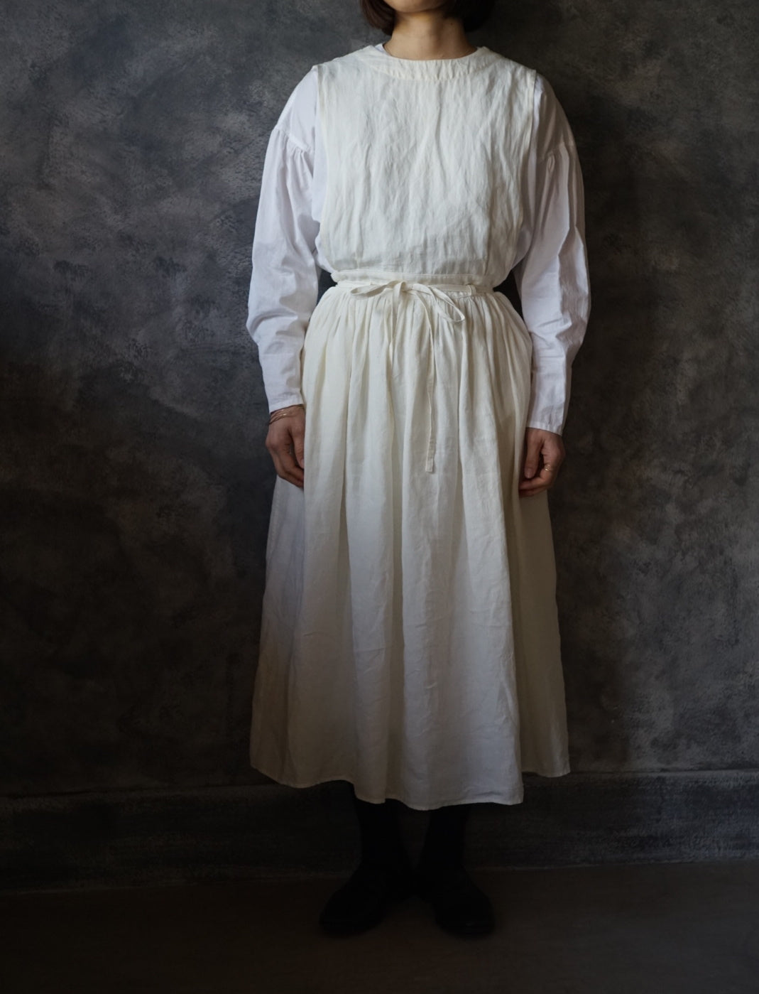 High count linen apron dress III 